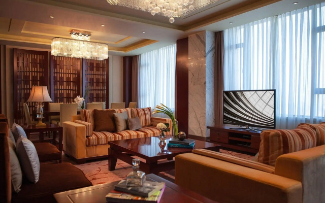 Renaissance Tianjin Lakeview Hotel