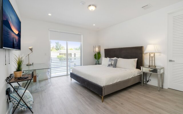 4BR Pool Townhome Duplex by Jos17