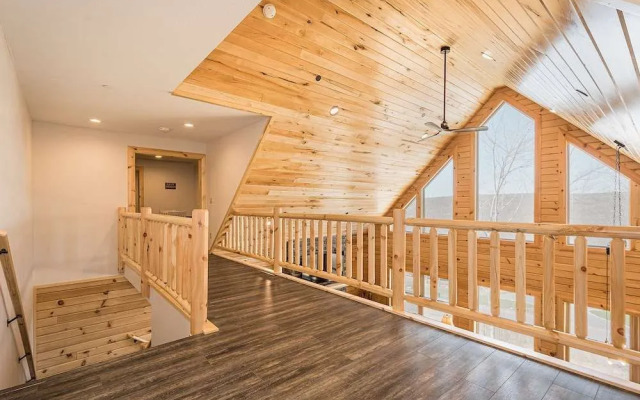 Mountain Crest Lodge