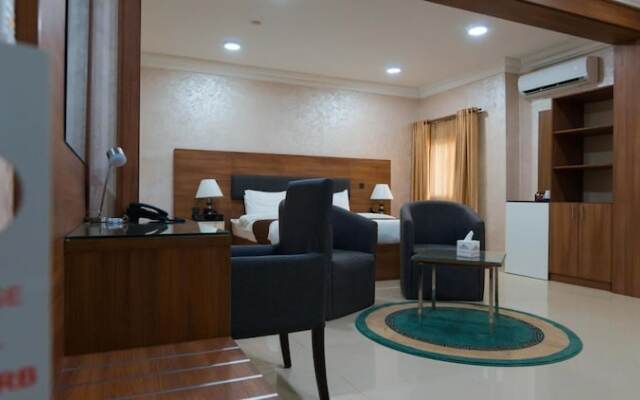 Phoenicia Suites