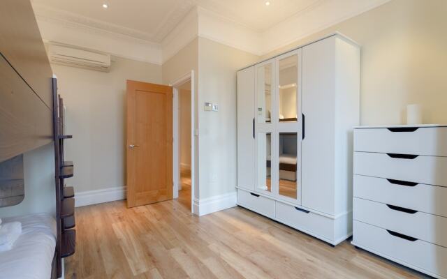 Luxury 2 Bedroom London Apartment