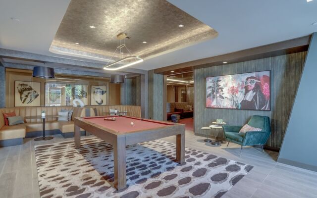 Gorgeous 1Br at Clarendon With Gym