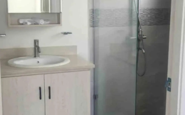 Remarkable 2-bed House in Discovery Bay