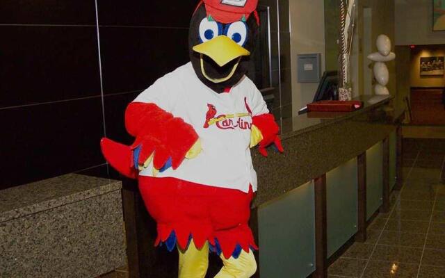 Hilton St. Louis at the Ballpark