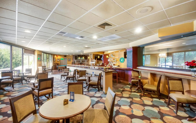 Chester Hotel & Conference Center