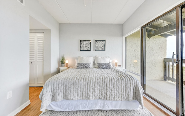 Island House by Distinctive Beach Rentals
