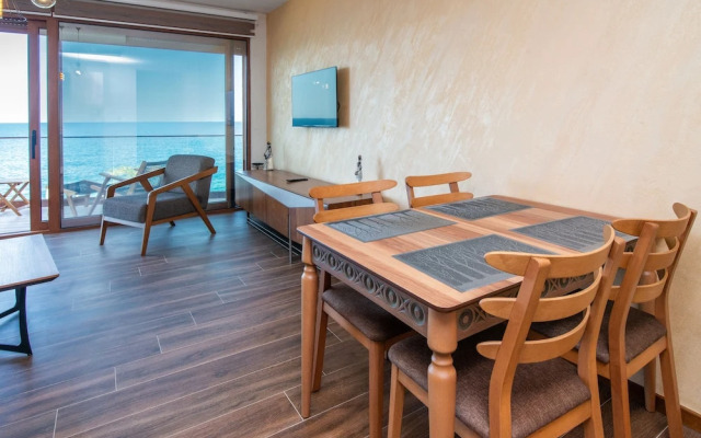 Sunset Bay Apartments