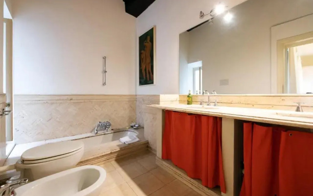 Magenta Luxury Crociferi 3