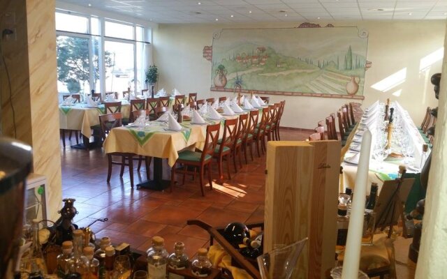Hotel Restaurant Pizzeria Mare & Monti