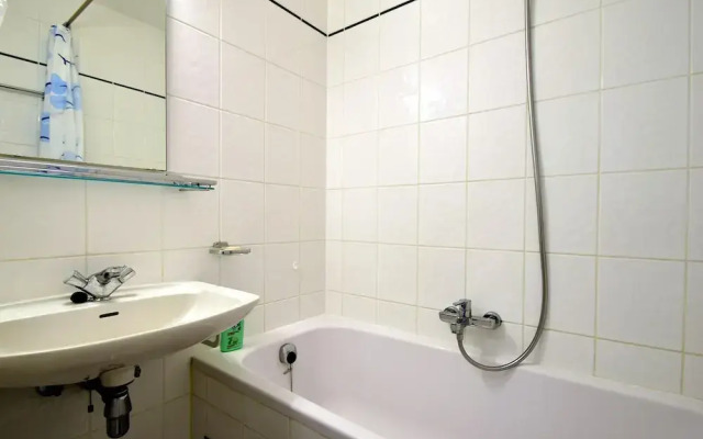 Mayfair 0203 Beautiful Studio With sea View