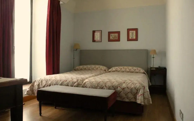 Hotel Posada De Valdezufre