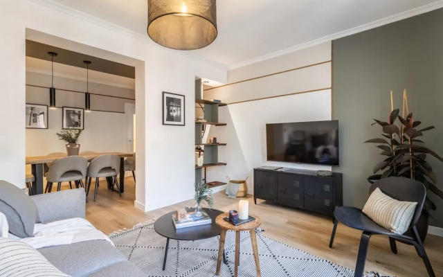 Nicks - 2 Bedrooms in Trafalgar