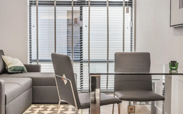 Celador Apartments - Wellington House