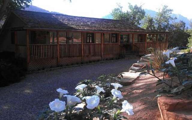 Canyon Vista Lodge