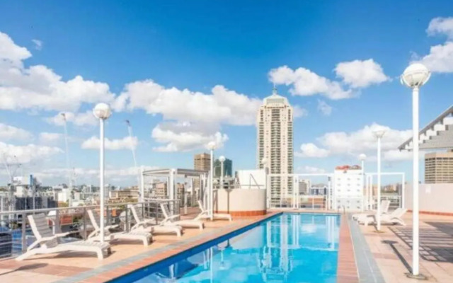Seasons Darling Harbour Sydney Apartments