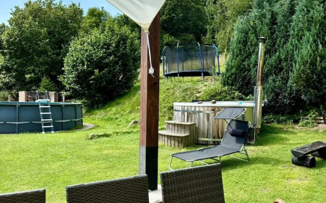 Villa in Rudnik With Private hot tub
