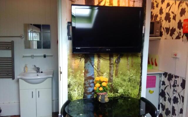 K.k's North Station Self catering holiday apartments