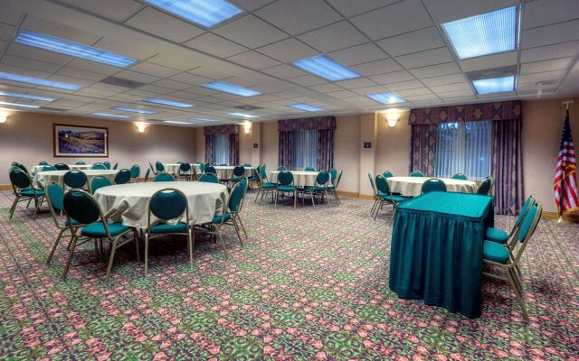 Country Inn & Suites By Carlson, Roanoke, VA