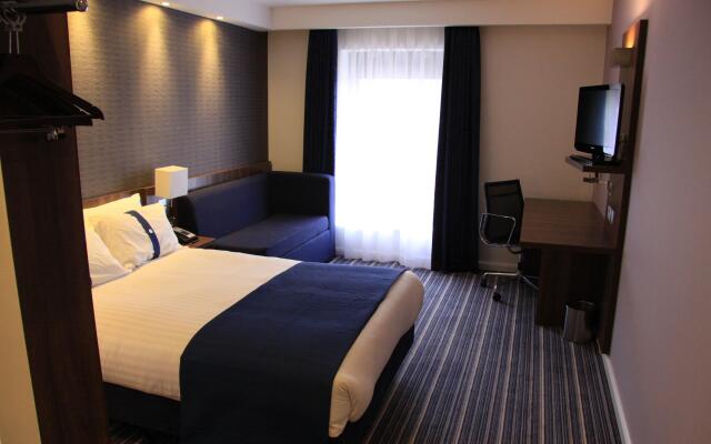 Holiday Inn Express Dunstable, an IHG Hotel