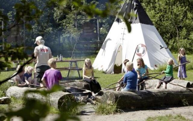 Danhostel Givskud Zoo