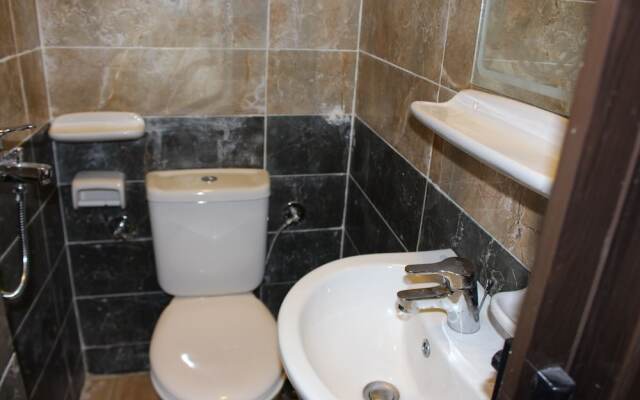 Magic Golden pyramids Inn