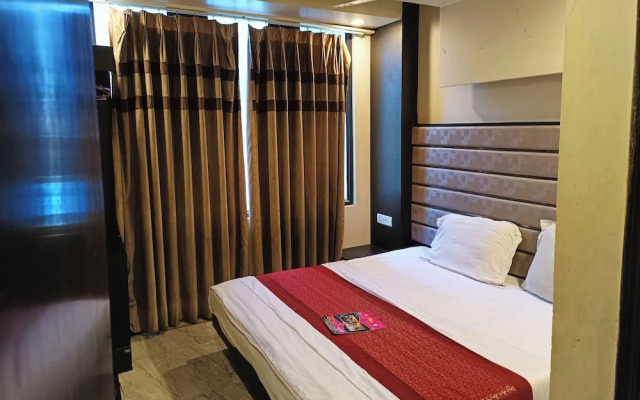 Hotel Shree Sai Dham Near New Delhi Railway Station, Paharganj