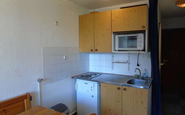 Lou Services Apartment THA20 LSI 001