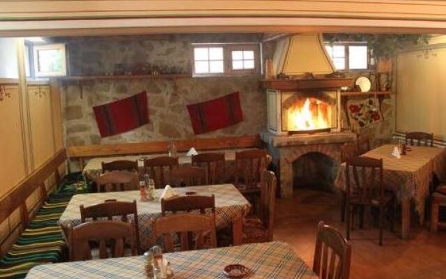 Guest Houses Todorini Kashti