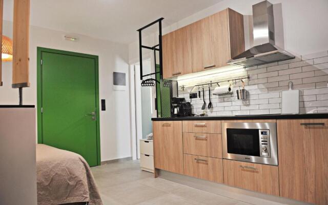 The Athenians Modern Apartments