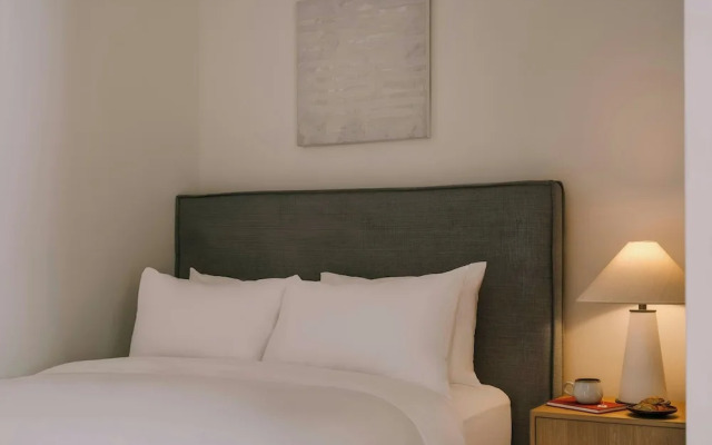 Sonder by Marriott Bonvoy Apollon Apartments Old Montreal