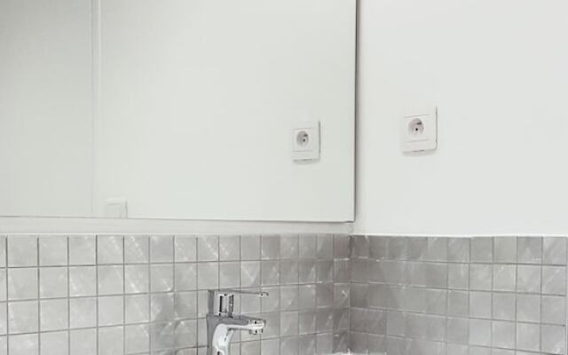 Grand T2 Vieux Tours Immeuble historique