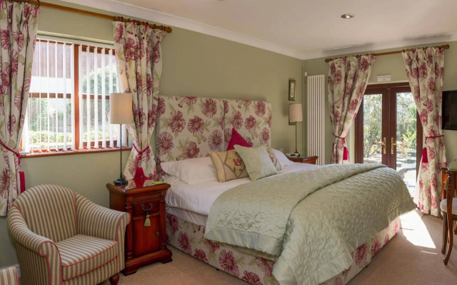 Ty'n Rhos Country House