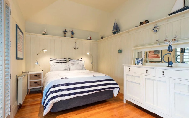 Morning Tide Villa – Guest Rooms – Whakamarama