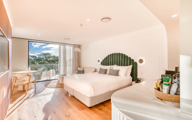 Essence Peregian Beach – Guest Rooms – Peregian Beach