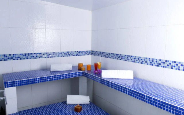 Atlantis Plaza Hotel