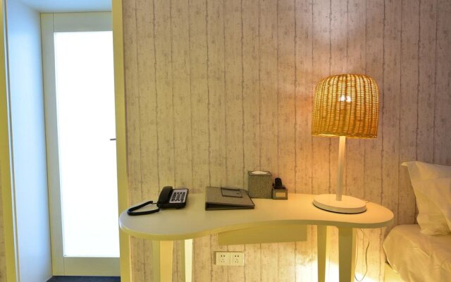 Sweet Valley Foso Hotel