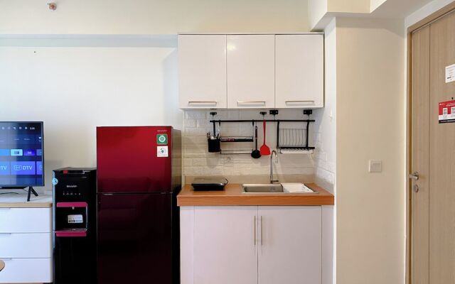 Clean And Homey 2Br At Meikarta Apartment