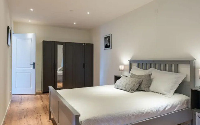 Detached new 10-person Villa in Holiday Park