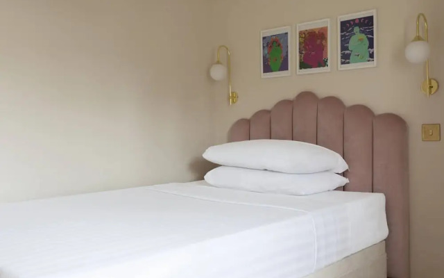 Molyneux Street II by Onefinestay