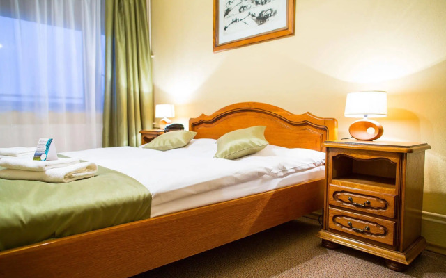 Hotel Satelit