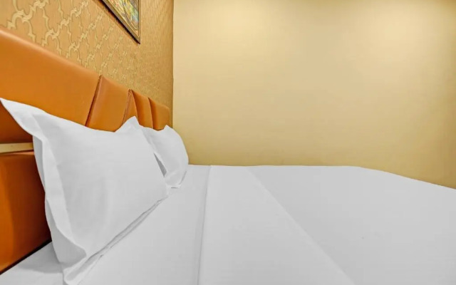 OYO Townhouse 1003 Hotel Sky 9