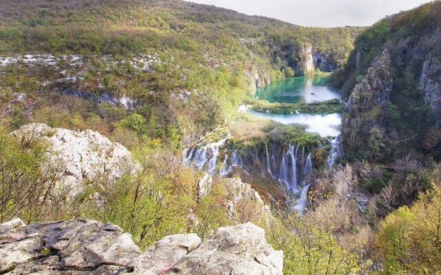 Colourful Apartment in Dalmatia With Furnished Balcony