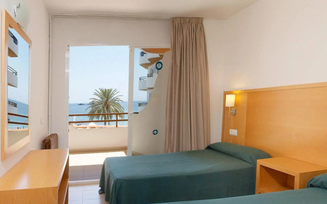 Apartamentos Mar y Playa