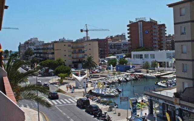 RNET - Puerto Simona 26 - Roses Costa Brava