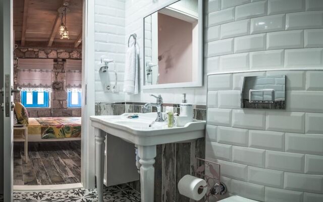 Mavi Ruzgar Alacati Hotel - Adults Only