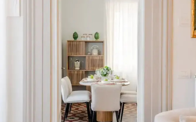 The Fresco Tale a Charming 3 Bedrooms Apartment