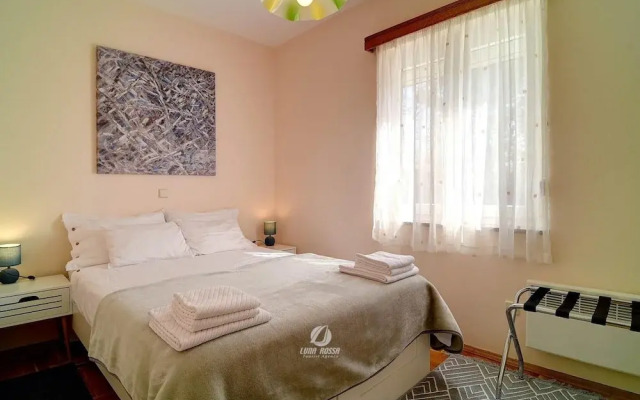 Comfortable Home With Private Covered Balcony