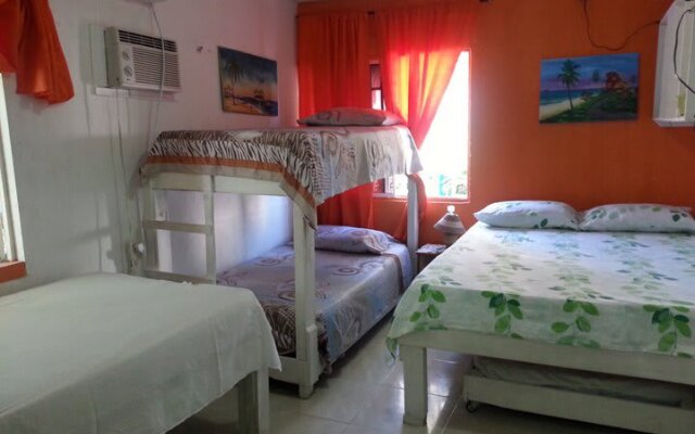 Room in Guest Room - Green Sea Inn San Luis