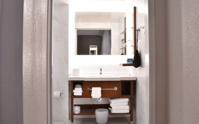 Delta Hotels by Marriott Indianapolis East