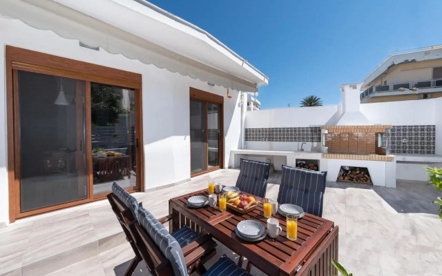 Ritas Modern In-City House